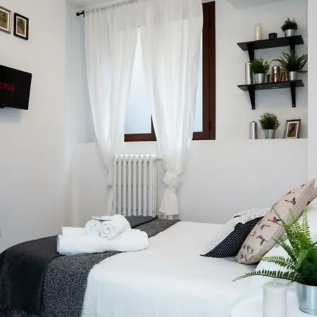 Hotel Paruta 65 Milán