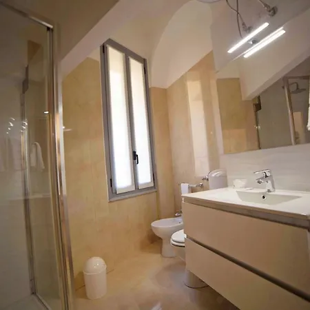 Imhome - Cadorna House Penzion 2*