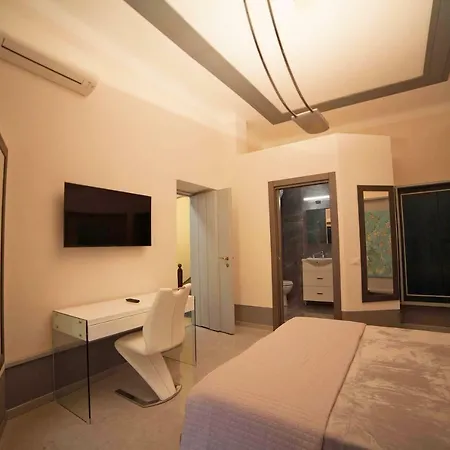 Imhome - Cadorna House Penzion 2*