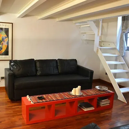 Via Valtellina Loft Apartment