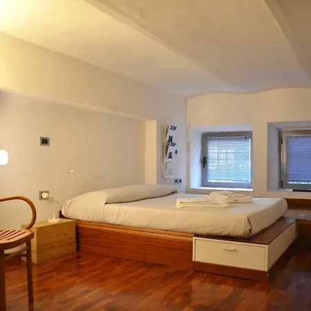 Via Valtellina Loft