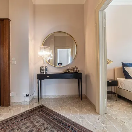 Joivy Sophisticated 3-bed Flat With Desk Apartment *