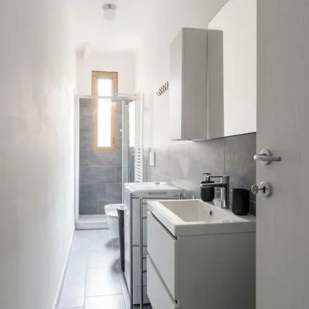 Hostmate - - Via Paruta