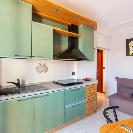 Alessia's Flat Veneziano 3 شقة *