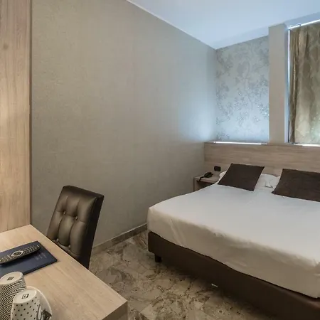 Hotel Canova 3*