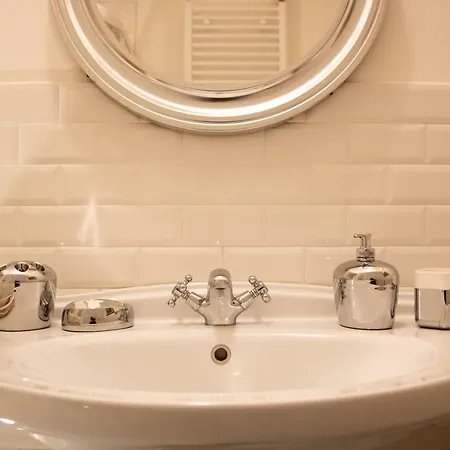 Corso Buenos Aires Rentclass Chloe Apartament *