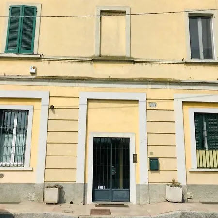 Apartment Naviglio Pavese Charming Flat Milan