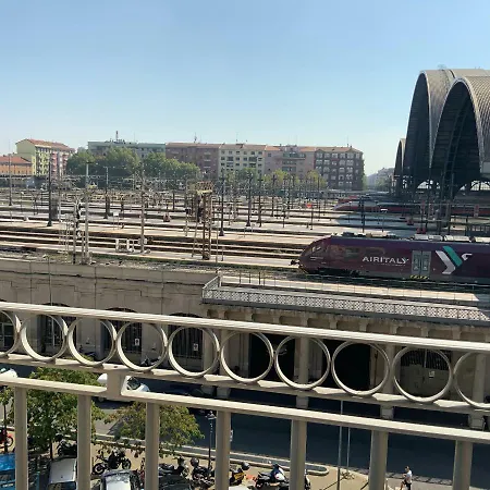 Luxury Flat By Station / Unique View Milano