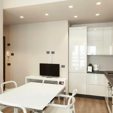 Apartment Mm *