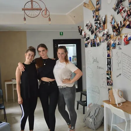 Lion & Youth * 米兰