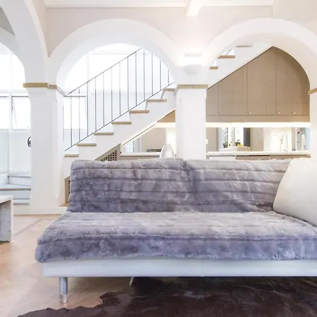 Easylife - - Correnti 24 - Duomo * Milán