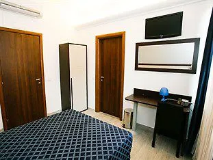 Av 2* Milão