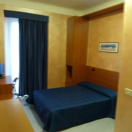 奥罗拉酒店 酒店 米兰