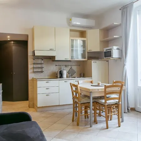 Suitelowcost Orti Porta Romana شقة