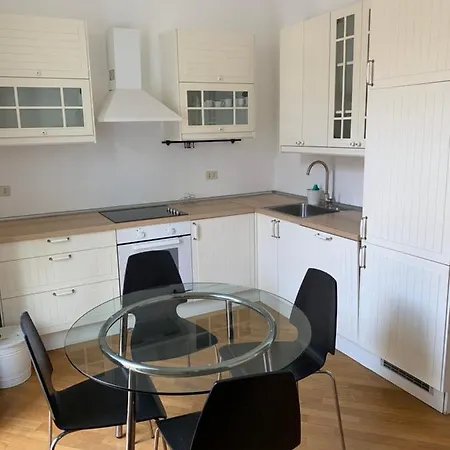 Apartment Stanza In Brera Con Bagno En-suite *