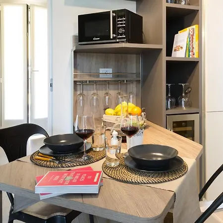 Appartamento Divina With Terrace - Navigli District - Free Wifi