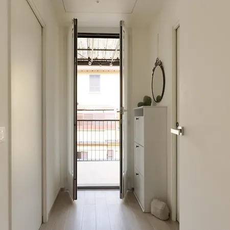 Appartamento Divina With Terrace - Navigli District - Free Wifi *