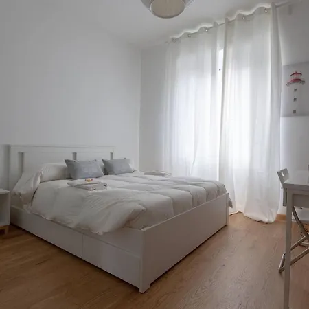 Navigli White House Apartment *