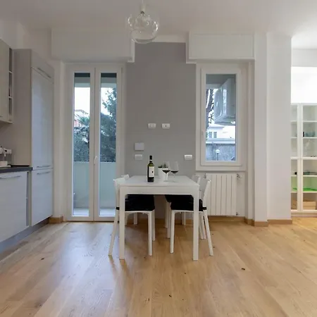 Navigli White House
