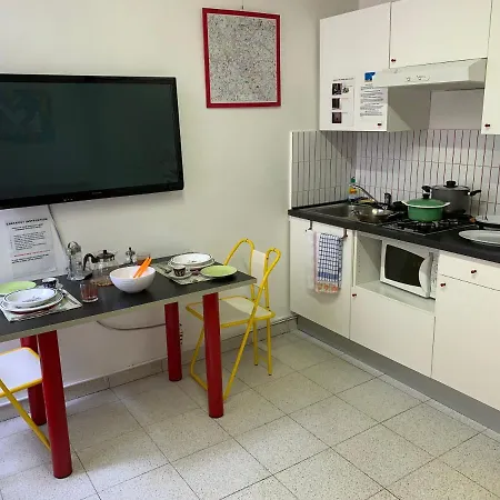 Apartment P.ta Romana Studio Flat 50mq Noiseless Balcony Garden View Milan