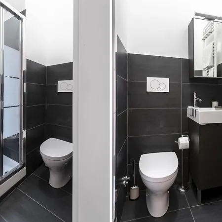 Petrella21 Central Station Deluxe Apartment Milan
