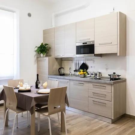 Le Dimore Di Via Gluck - Central Station Apartment *