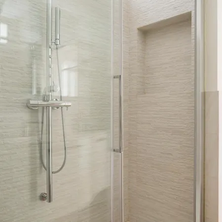 Cosmopolitan Home, 2 Bedrooms, 2 Bth, 5 Guests 公寓