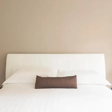 Cosmopolitan Home, 2 Bedrooms, 2 Bth, 5 Guests 公寓