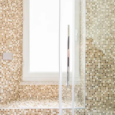 아파트 Cosmopolitan Home, 2 Bedrooms, 2 Bth, 5 Guests *