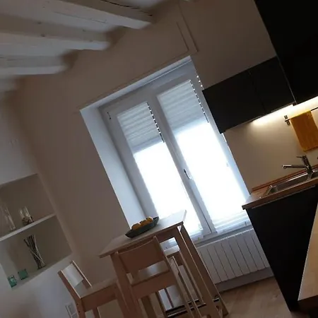 Apartament Castaldi 18 - A Portata Di Mano