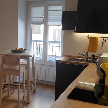 Apartament Castaldi 18 - A Portata Di Mano