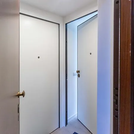 Via Padova 151