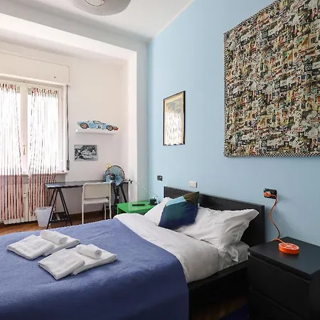 Grande In Zona Navigli Milano