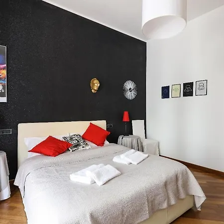 Grande In Zona Navigli Apartamento *