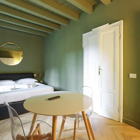 Appartement Navigli District Center Milaan