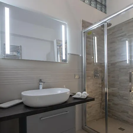 Navigli White House Apartment