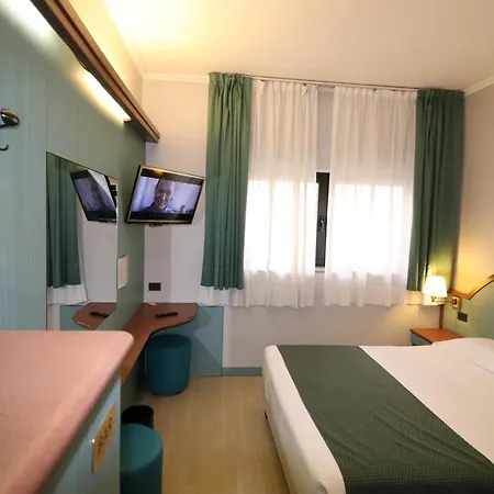 Domenichino Hotel 3*