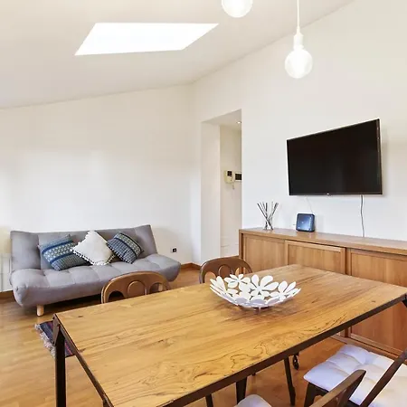 Central Station Attic Apartment Milan