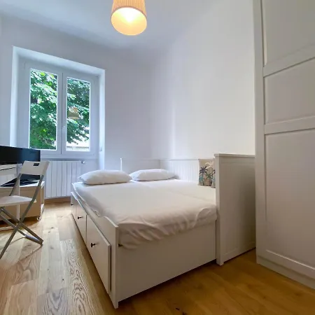 Navigli White House Apartment Milan