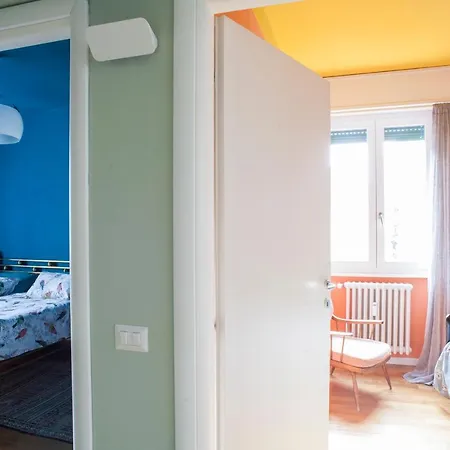 Color Up Your In A Stilish Mid-century Home! Milan