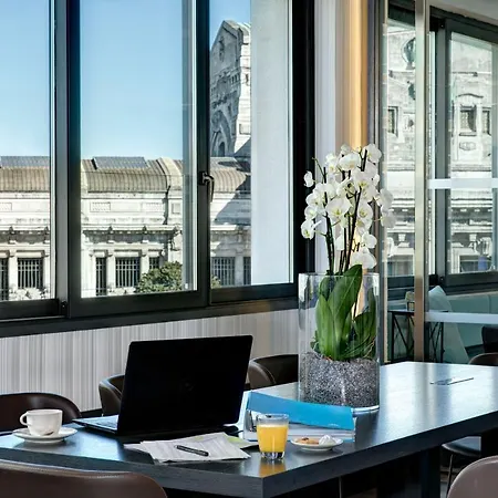 Hotel Iq