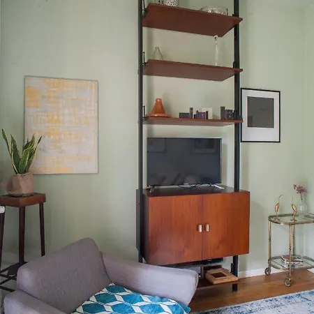 Color Up Your In A Stilish Mid-century Home! Daire *