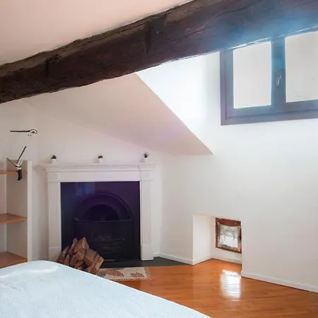 Apartment La Mansarda Sui Navigli *