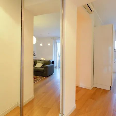 Porta Nuova Modern Flat *