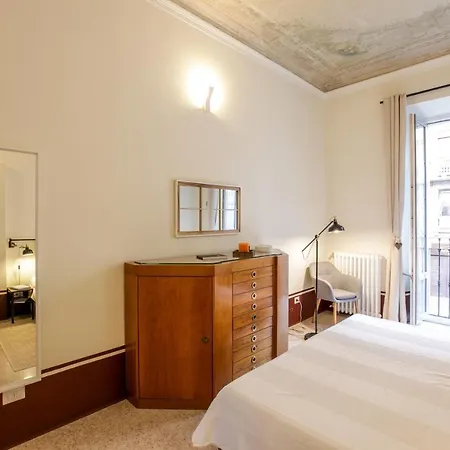Da Vinci's Conciliazione New Apartment *