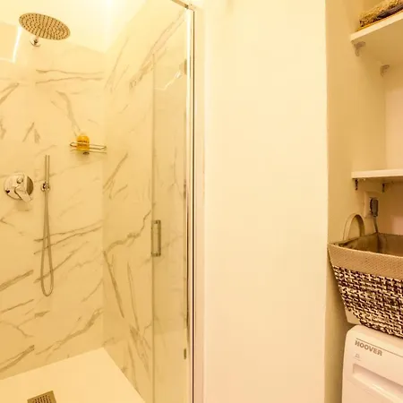 Da Vinci's Conciliazione New Apartamento Milão