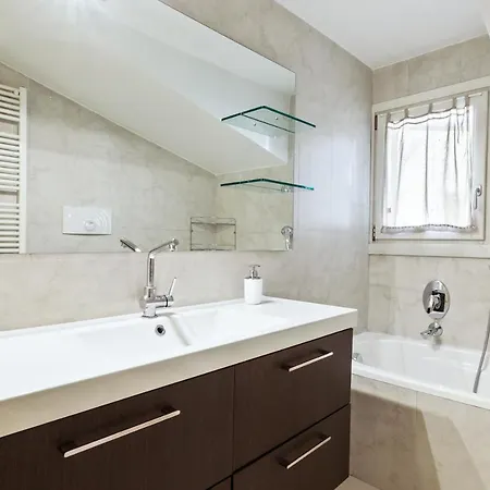 Central Station Attic Apartment *