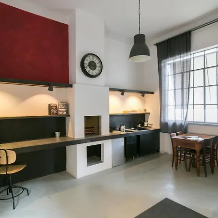 Italianflat - Navigli & Bocconi Suites Gasthof