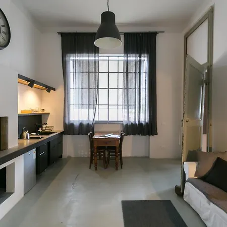 Italianflat - Navigli & Bocconi Suites Mailand