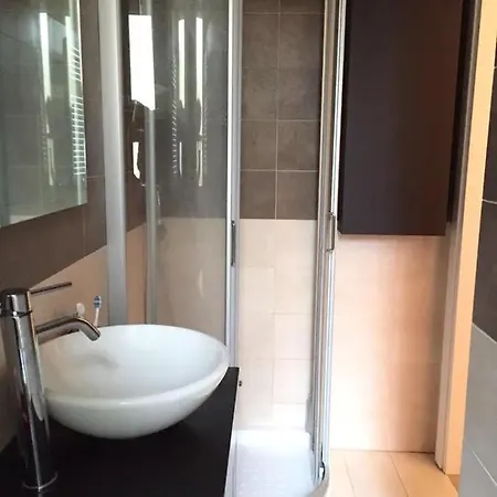 Cozy Next To Central Station Main Shopping Area + Duomo Appartamento *